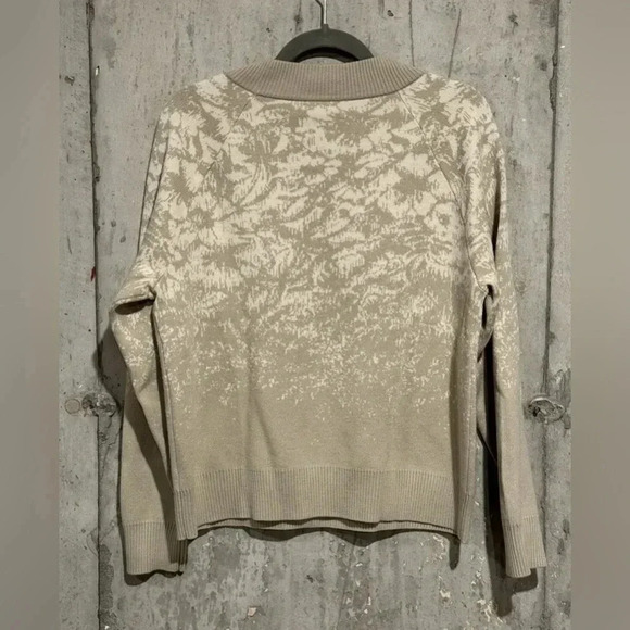 Athleta Jacquard Merino Wool Crew Sweater Size Small - Picture 2 of 6